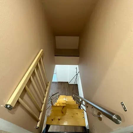 Mellett * Balatonfůzfő