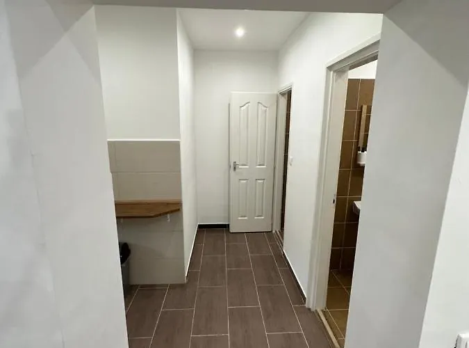 Mellett * Balatonfůzfő