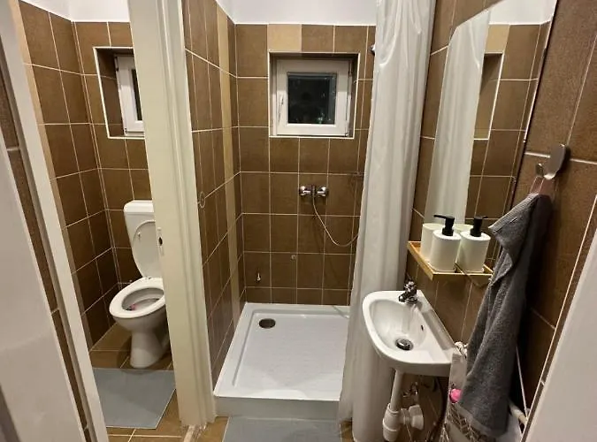 Mellett Balatonfůzfő