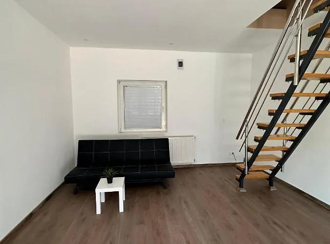 Mellett Balatonfůzfő